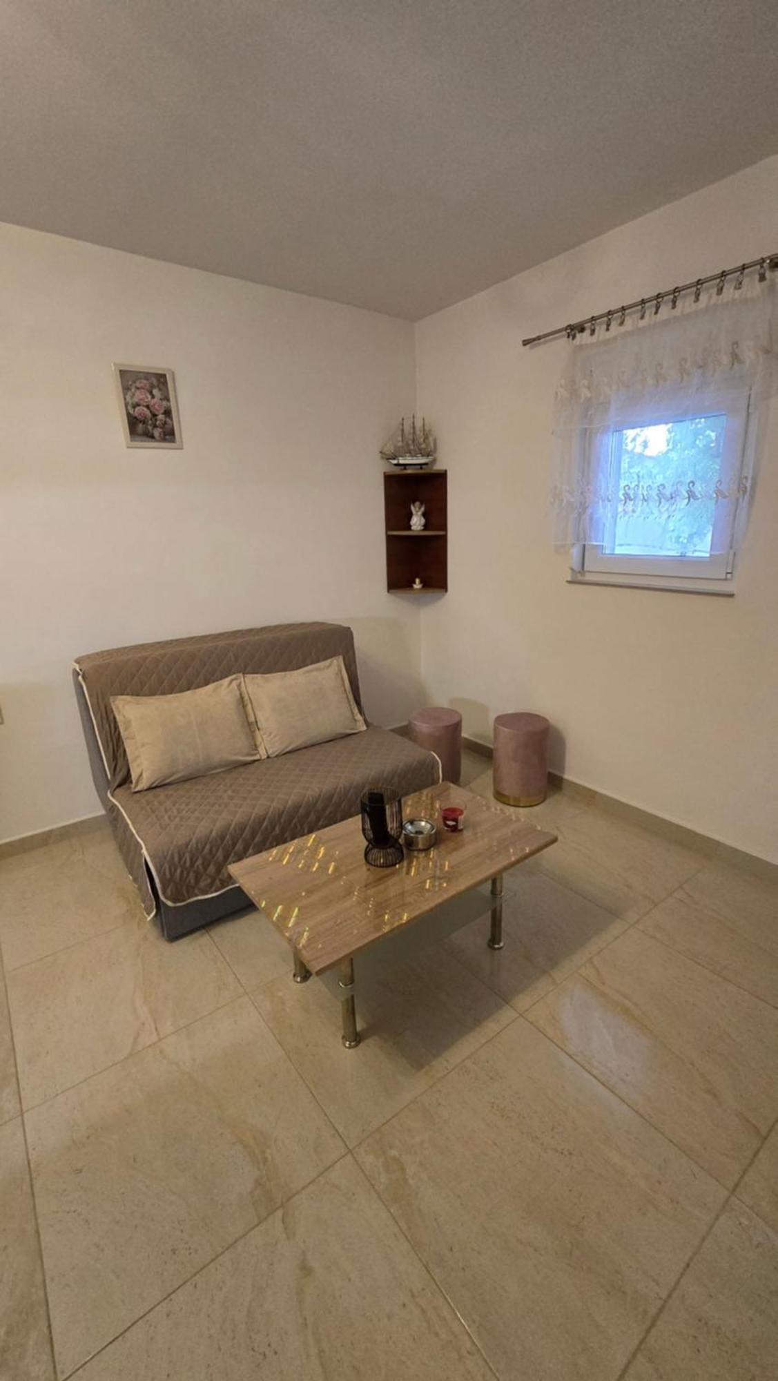 Apartmani Plavsic Novi Vinodolski Exterior foto