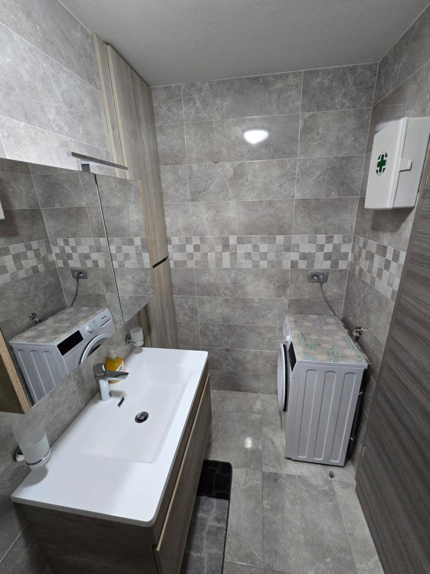 Apartmani Plavsic Novi Vinodolski Exterior foto